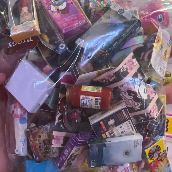 Whole lot of mini brand stuff - Picture 5 of 13